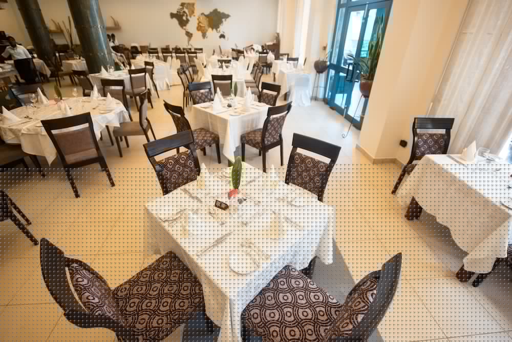 HOLIDAY INN ACCRA AIRPORT 45/60