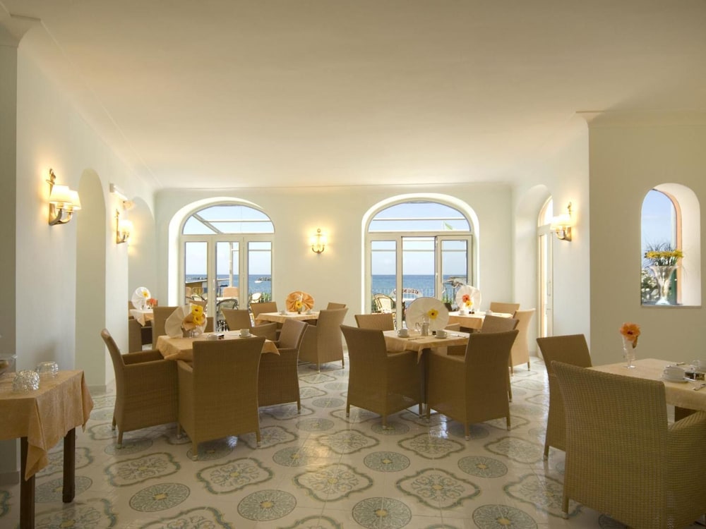 Hotel Rivamare 41/54