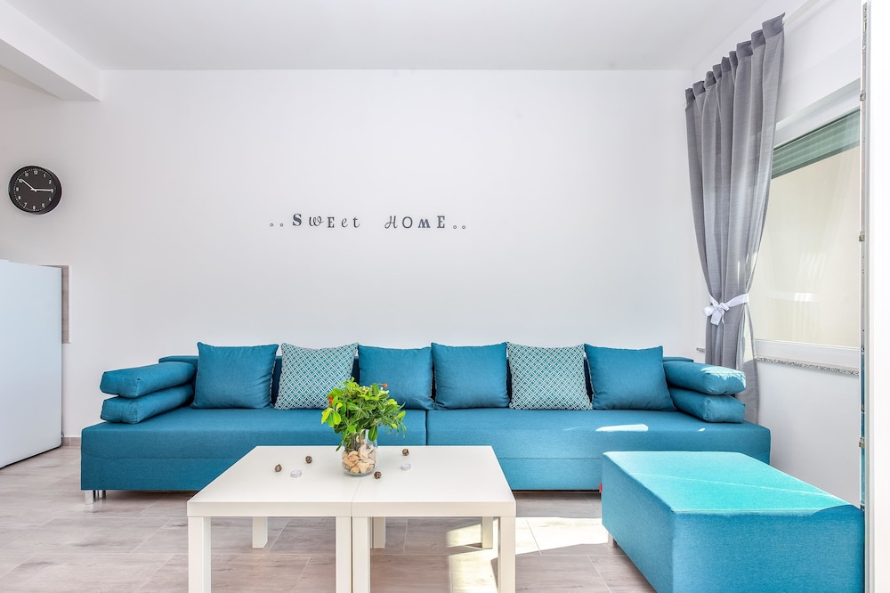 Villa Veronique 28/50
