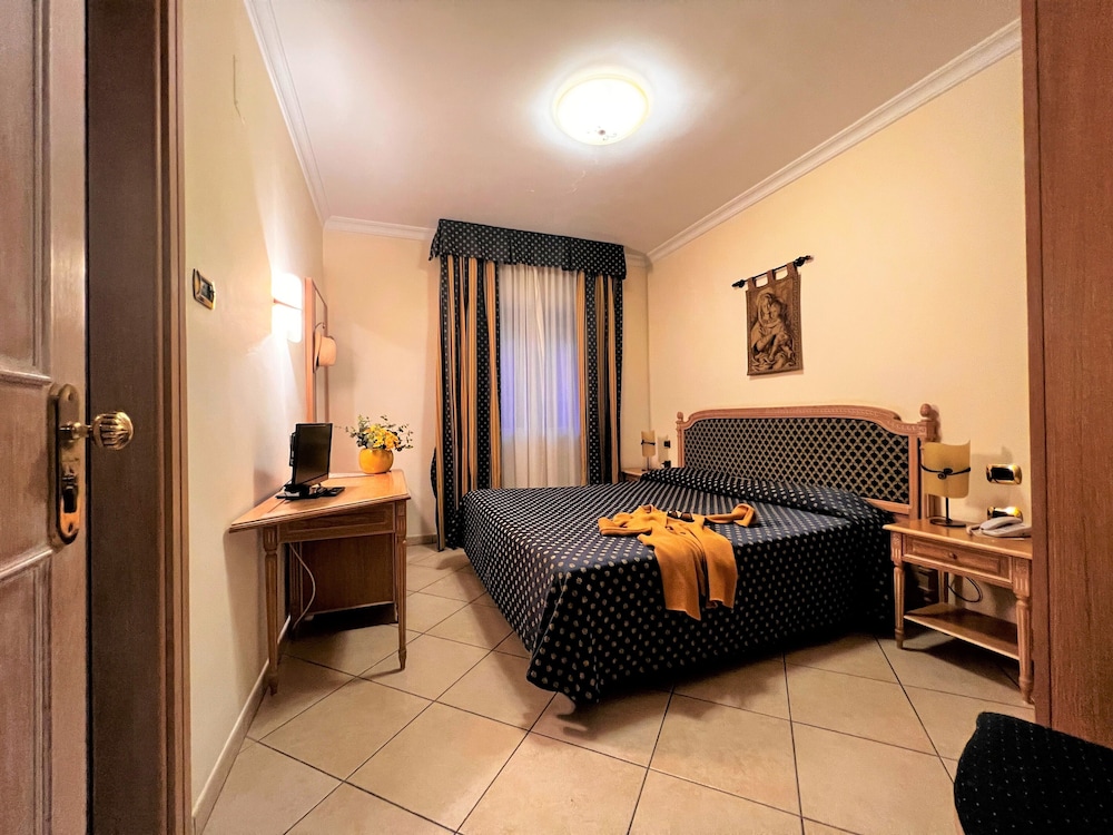 Hotel Villa Romana 23/62