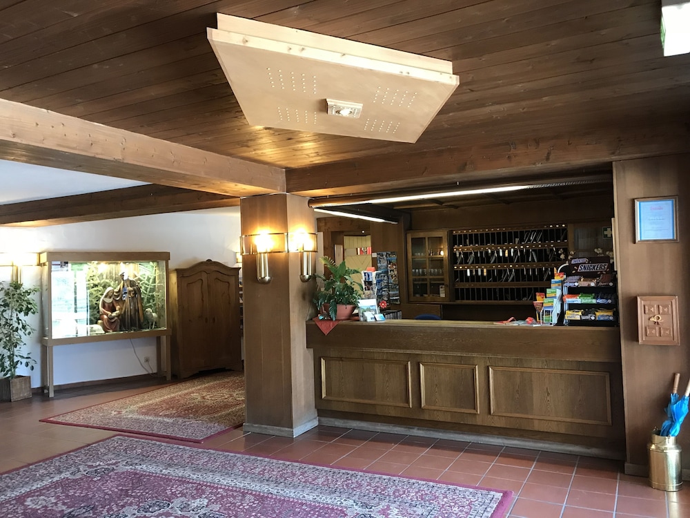 PARKHOTEL SONNENHOF 1/33