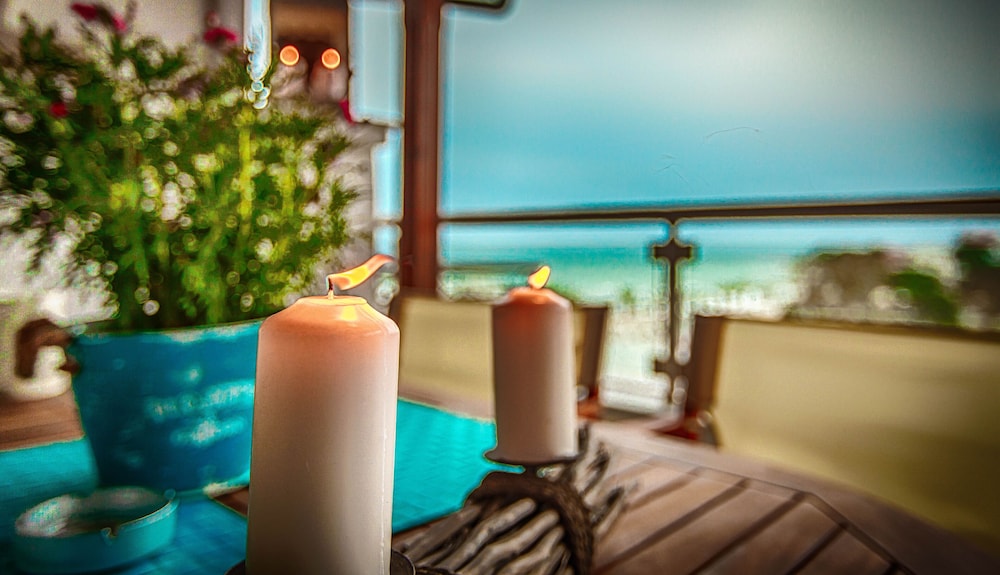 Aqua Mare Sea Side Rooms 20/50