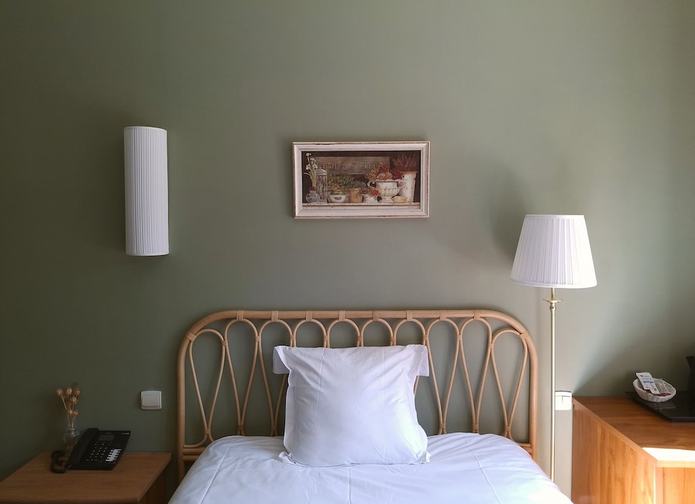 Hipotel Hostellerie Du Lys 16/49