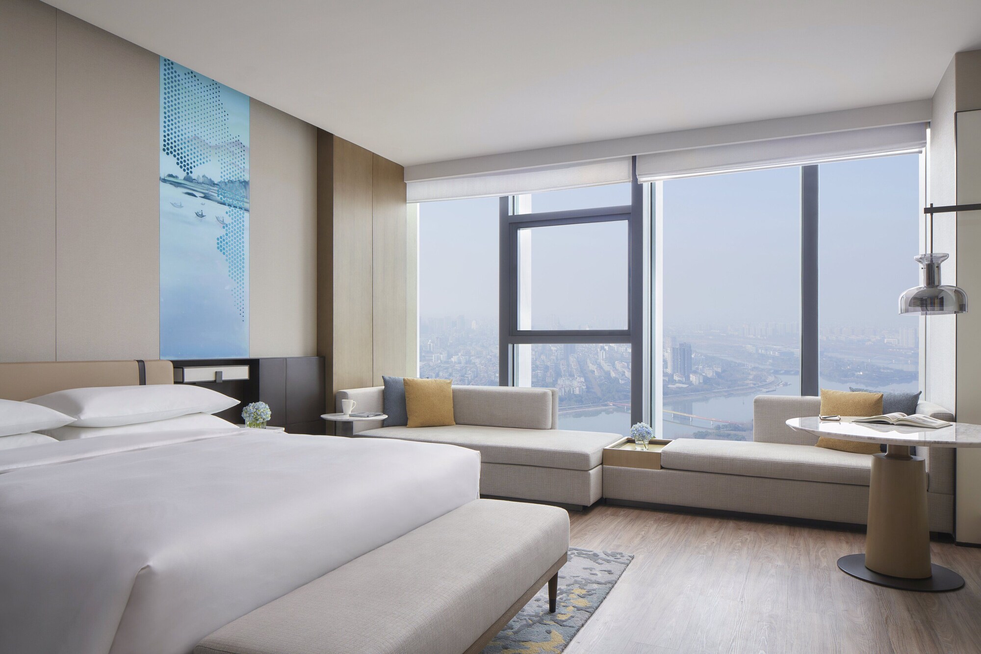 Executive, King Bed