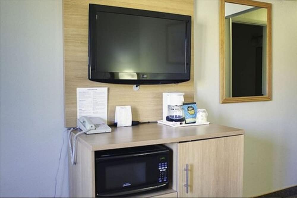 Aladdin Inn Suites 37/41
