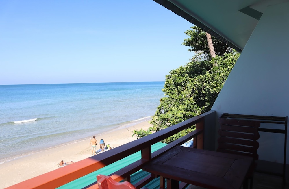 Bamboo At Koh Chang Resort 18/68