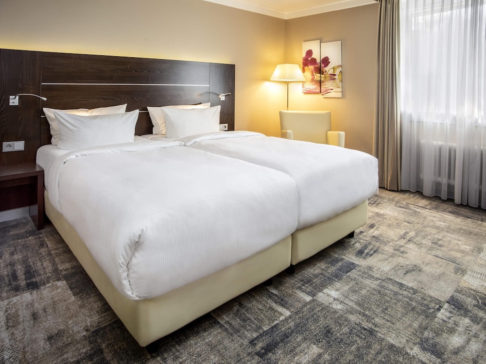 MERCURE HOTEL HAGEN 16/67