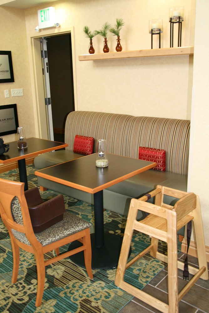 Hampton Inn and Suites Billings West I-90 50/72