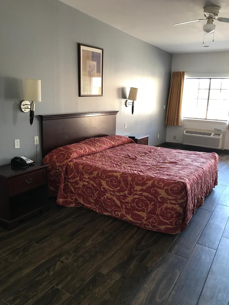 Texas Inn and Suites at La Joya 17/46