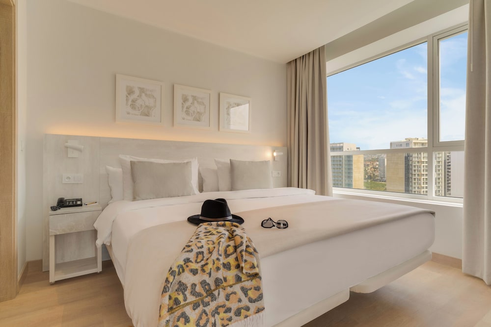 SUITE PREMIUM 2+1