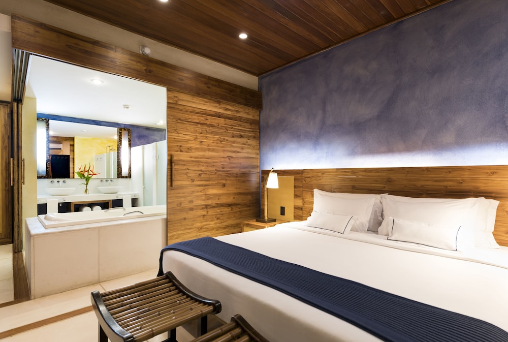 Deluxe, Suite, King Bed