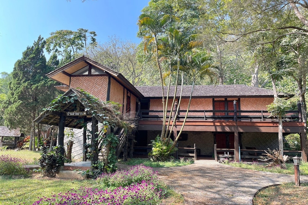 Phu Ing Fah Resort by ZUZU in MAE RIM