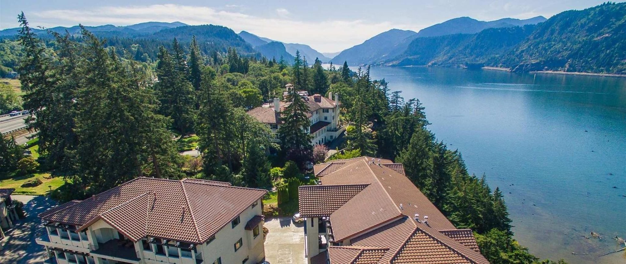 Columbia Cliff Villas Hotel 43/47