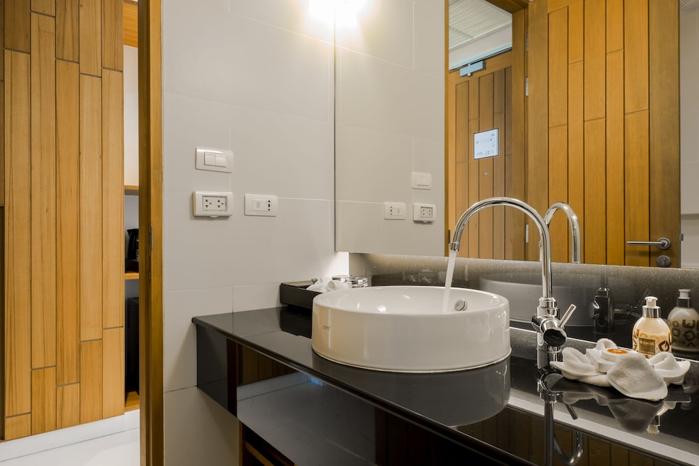 غرفة ديلوكس عائلية بسريرين منفصلين بإطلالة على المسبح، G Hua Hin Resort Mall 7/7