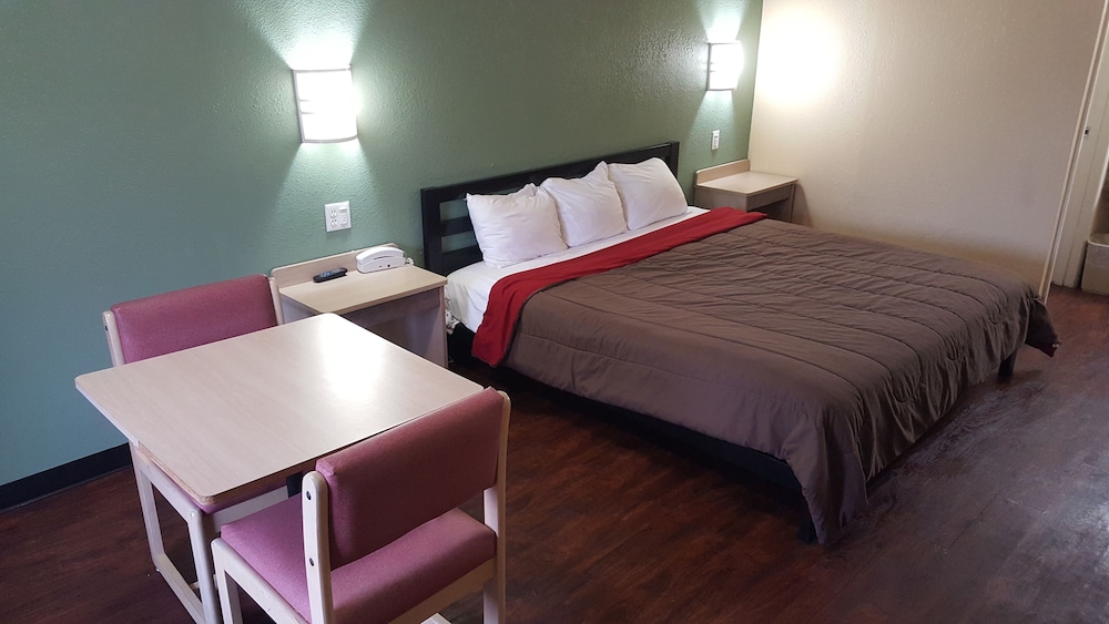 Mentor Home Inn & Suites 21/43