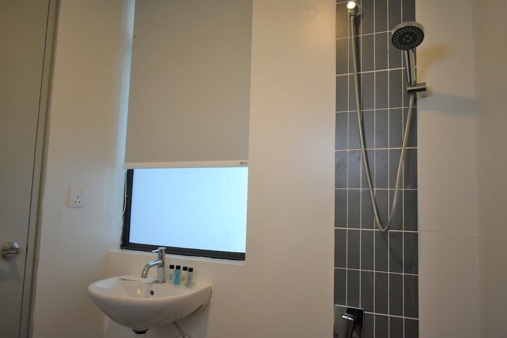 D Wharf Hotel And Serviced Residence 60/71