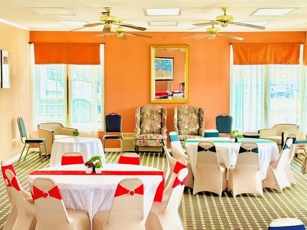 Travelodge by Wyndham Thomasville AL 35/50