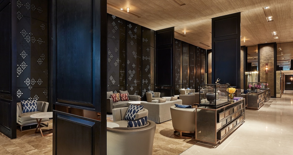Hyatt Regency Bangkok Sukhumvit 58/76