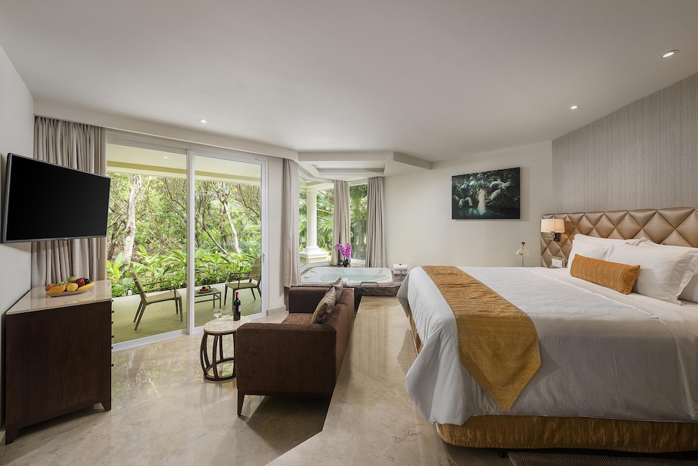 JUNIOR SUITE, SUPERIOR, GOLF COURSE VIEW