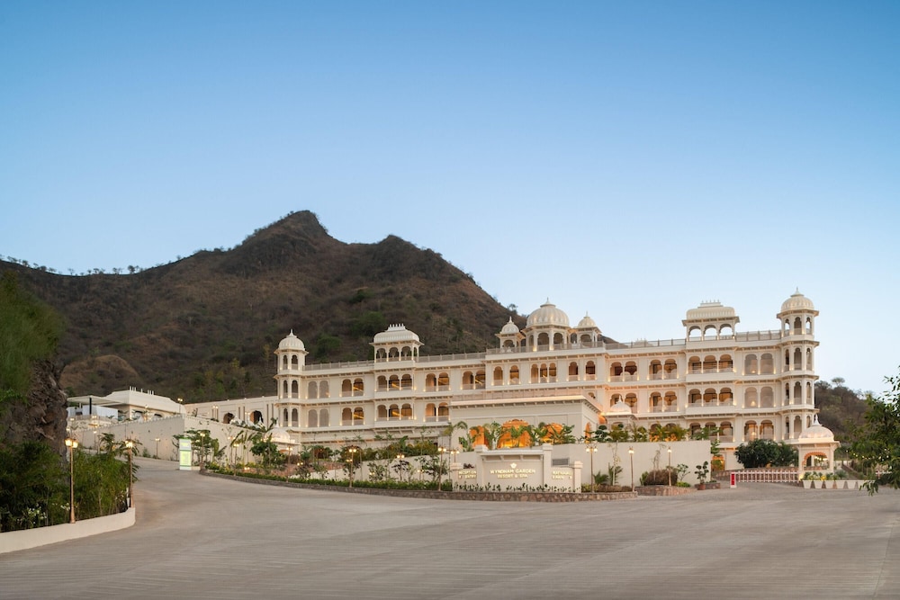 Wyndham Garden Udaipur Bhuwana 6/59