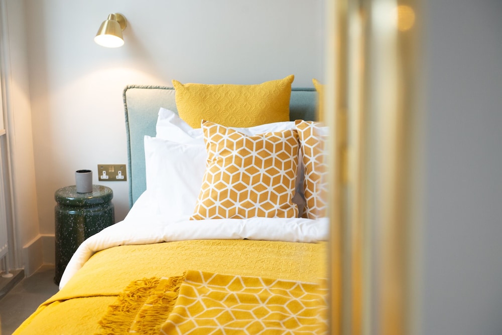 South Kensington by CAPITAL 29/65