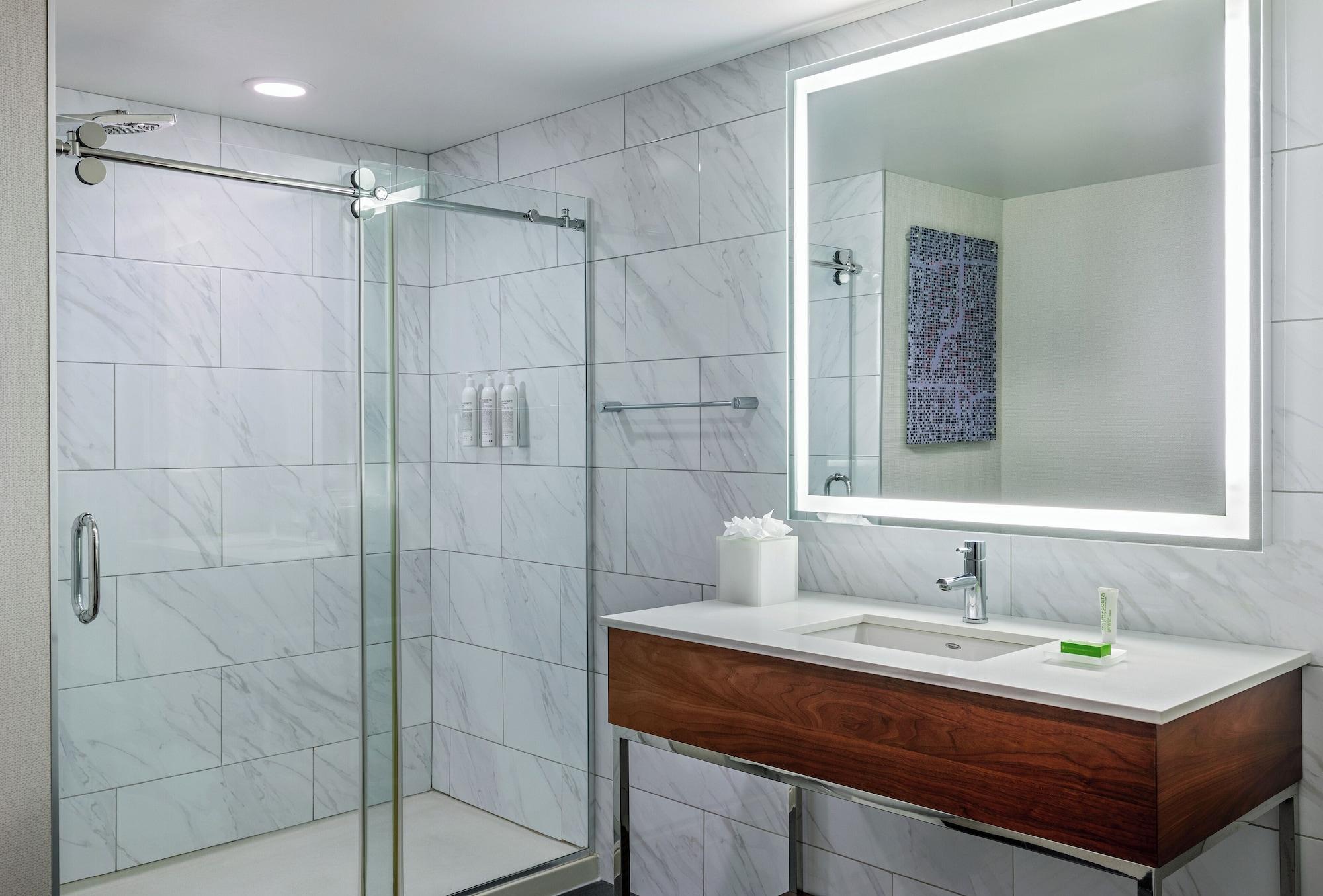1 Bedroom, Suite, Le Méridien Indianapolis 3/4