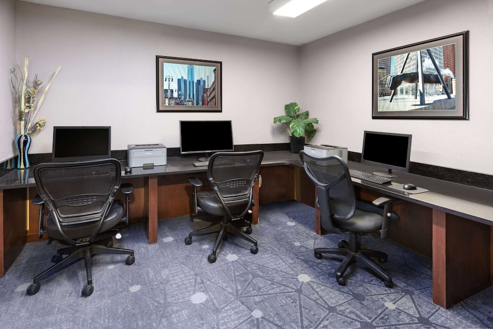 Wingate by Wyndham Troy 39/50
