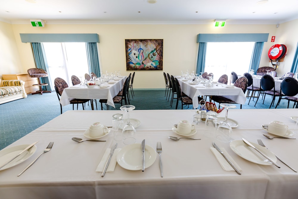 ABCOT INN 41/58
