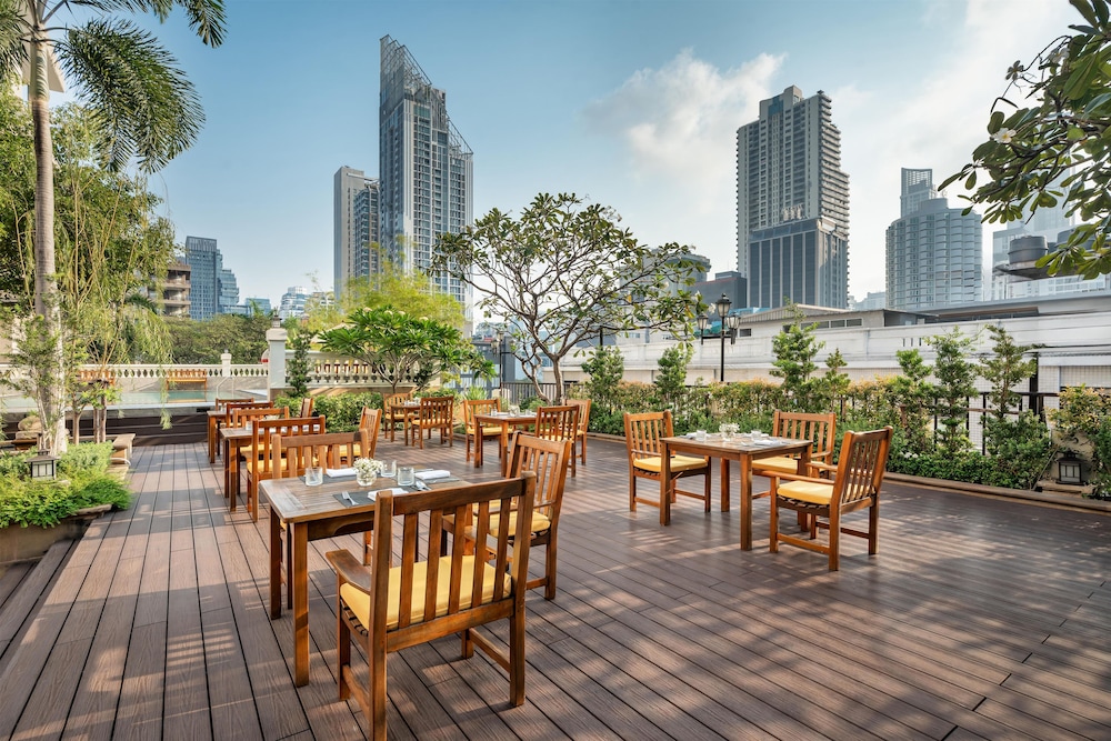 NH Bangkok Sukhumvit Boulevard 53/68