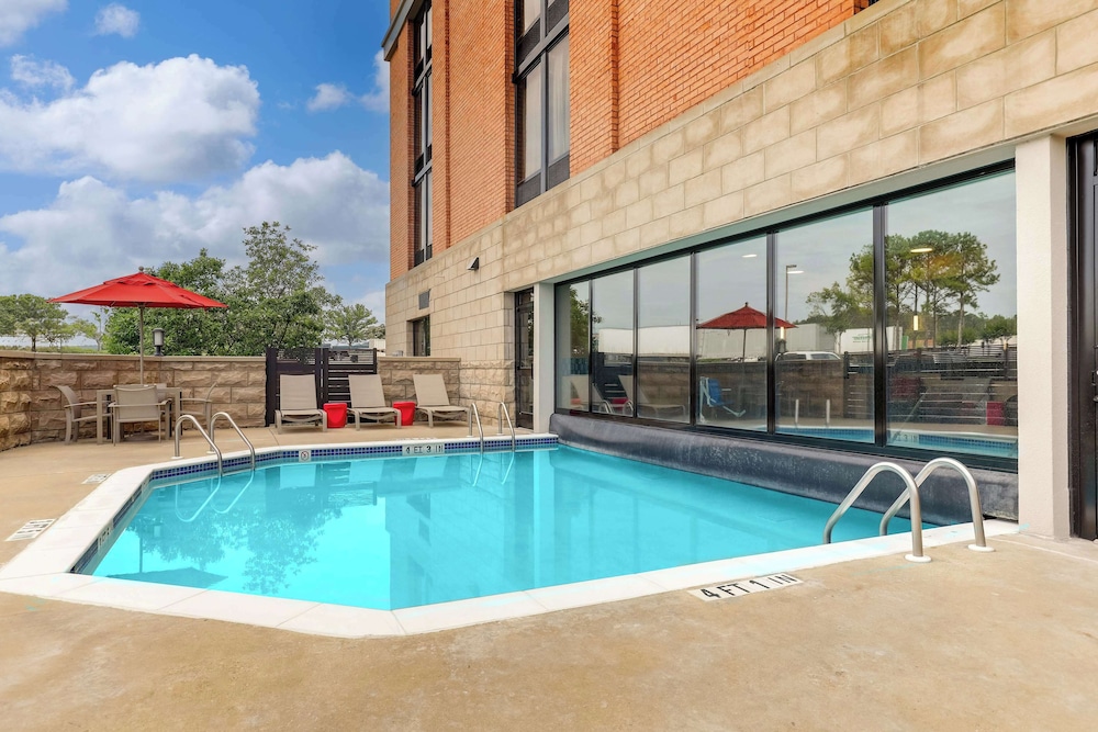 Drury Inn and Suites Birmingham Lakeshore Drive 45/50