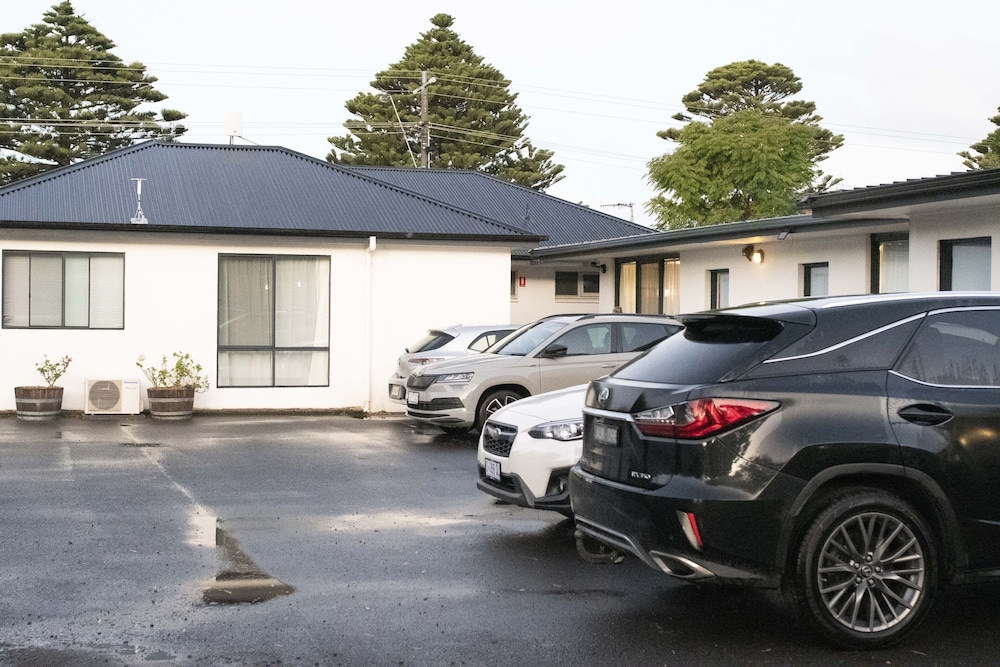 Port Fairy Motor Inn 56/63