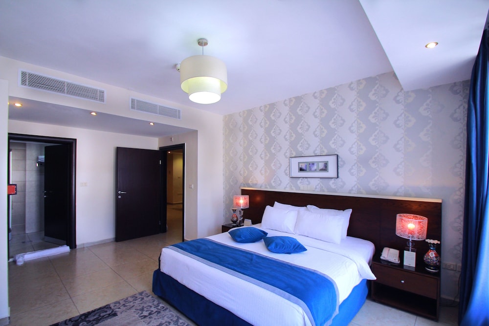 CITY ROSE HOTEL SUITES 20/67