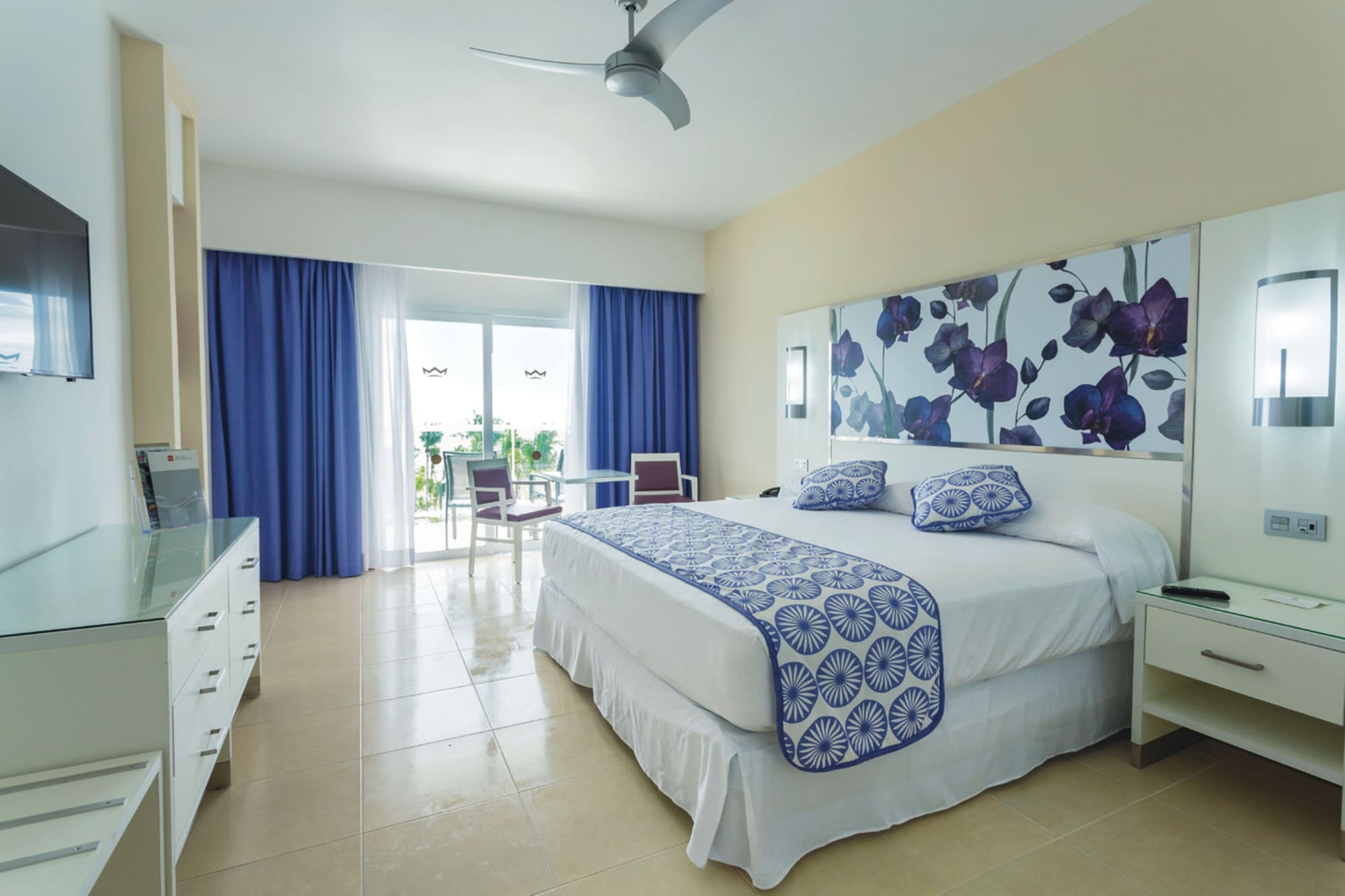 STANDARD, DOUBLE BED, OCEAN VIEW