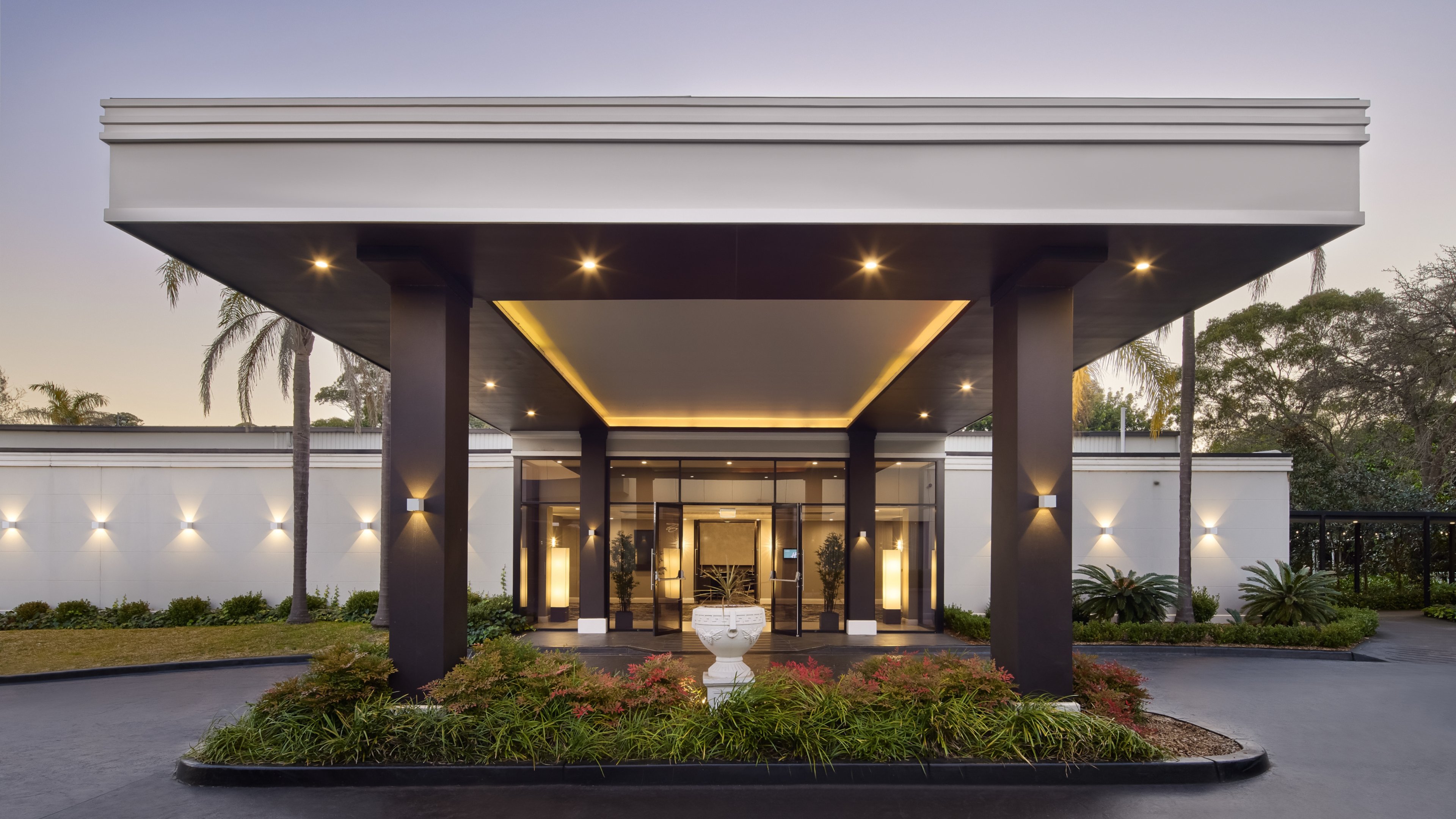 Holiday Inn Warwick Farm 2/69