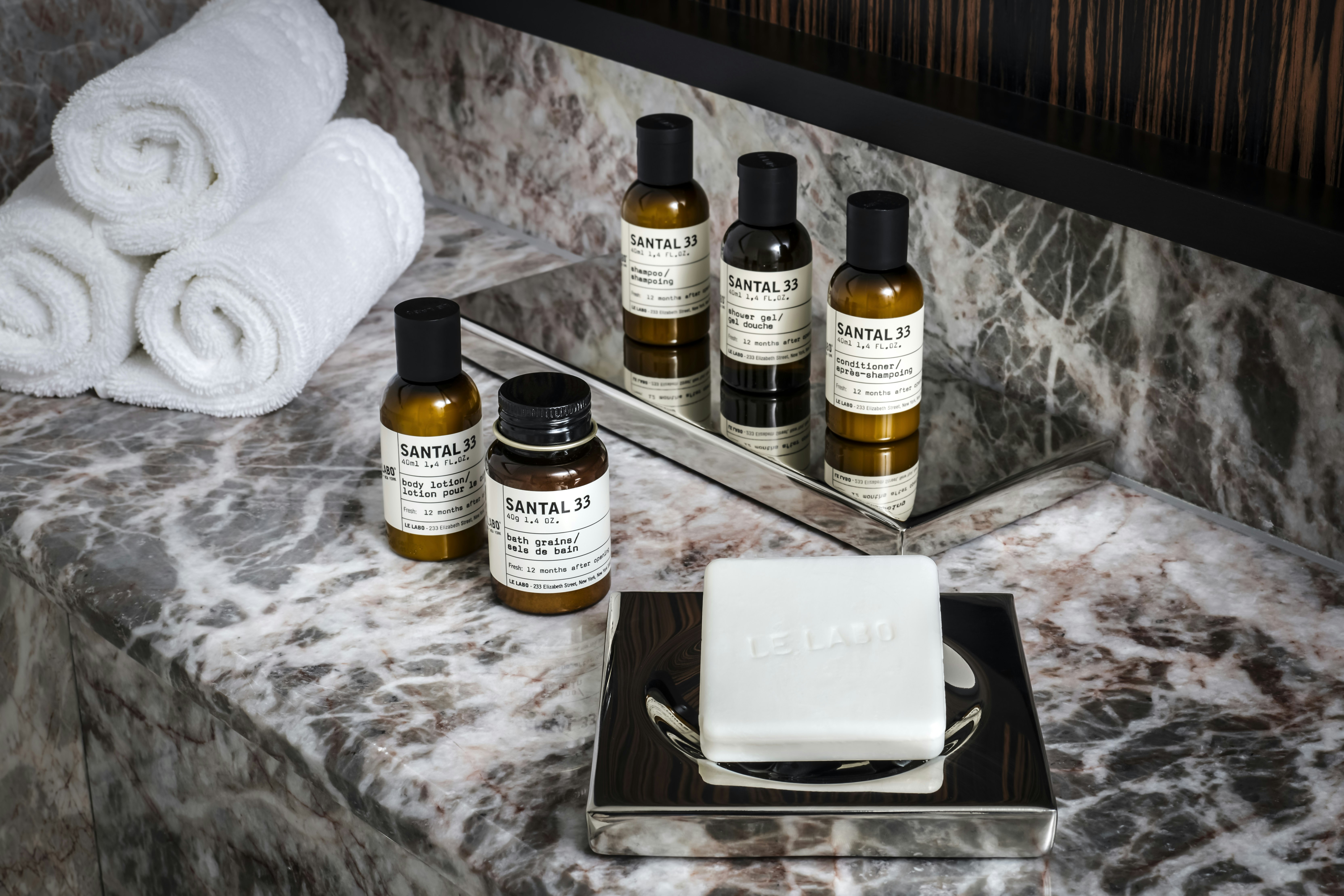 Vogue Hotel Montreal Downtown, Curio Collection by Hilton 16/50