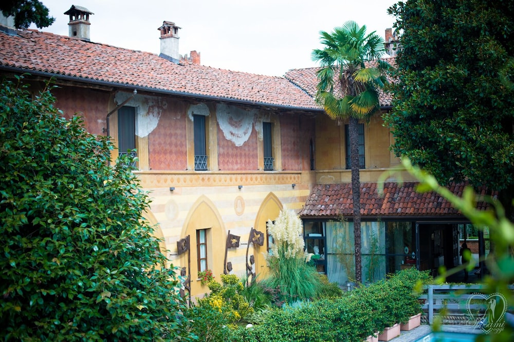 Hotel Tenimento Al Castello 45/50