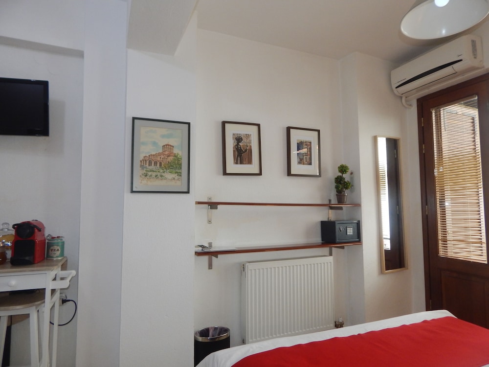 Kripis Studios Thessaloniki 23/50