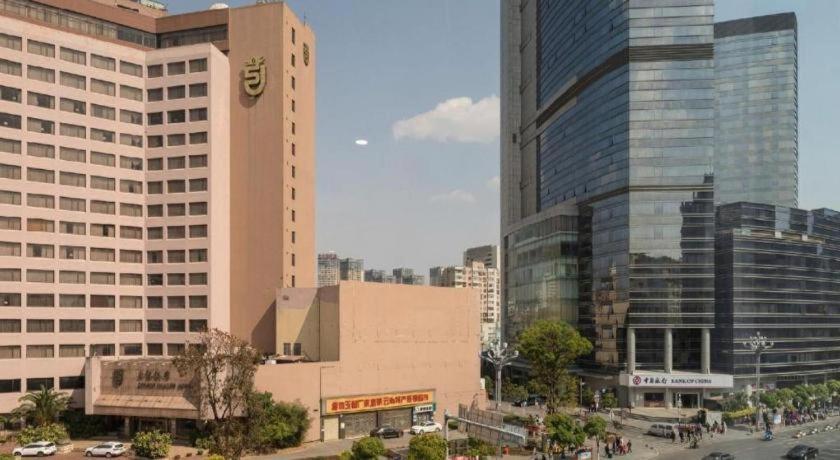 Echarm Hotel (Kunming Railway Station Huancheng South Road Metro Station) 5/50