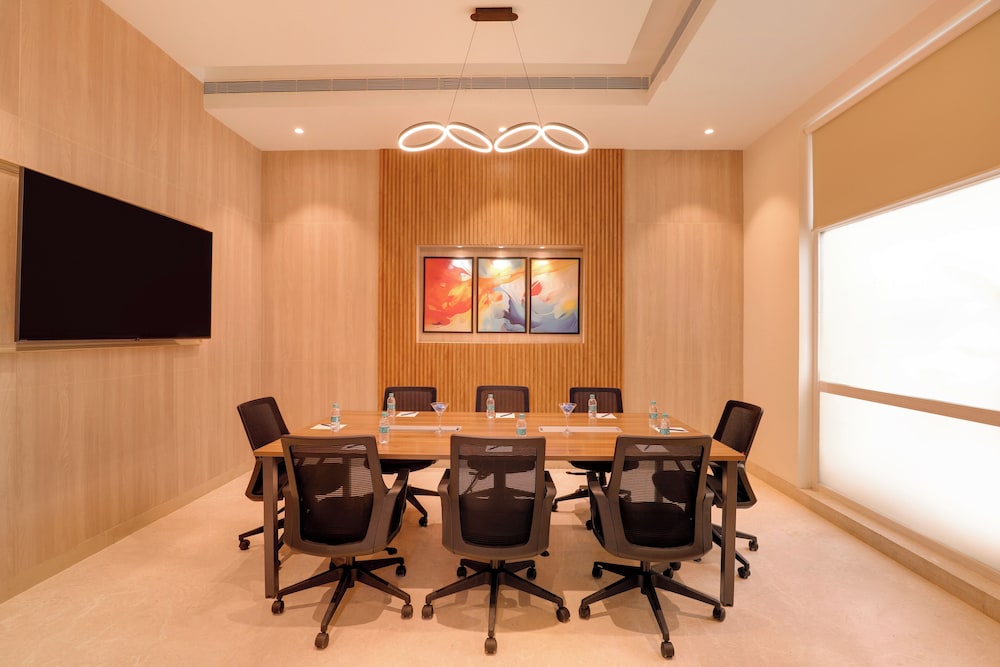 Keys Prima by Lemon Tree Hotels, Katti-Ma, Chennai 47/51