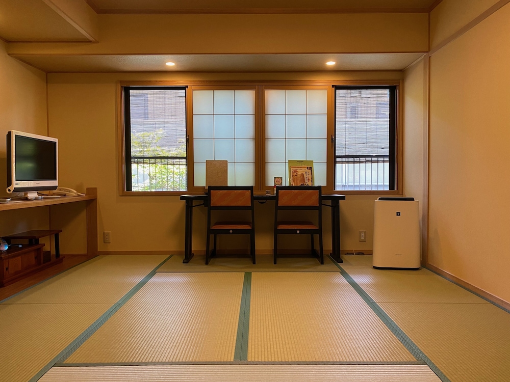 Ryokan Sawaya Honten 35/50