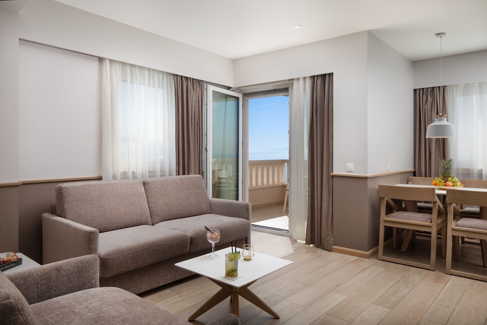 APARTHOTEL TAMARIS 46/74