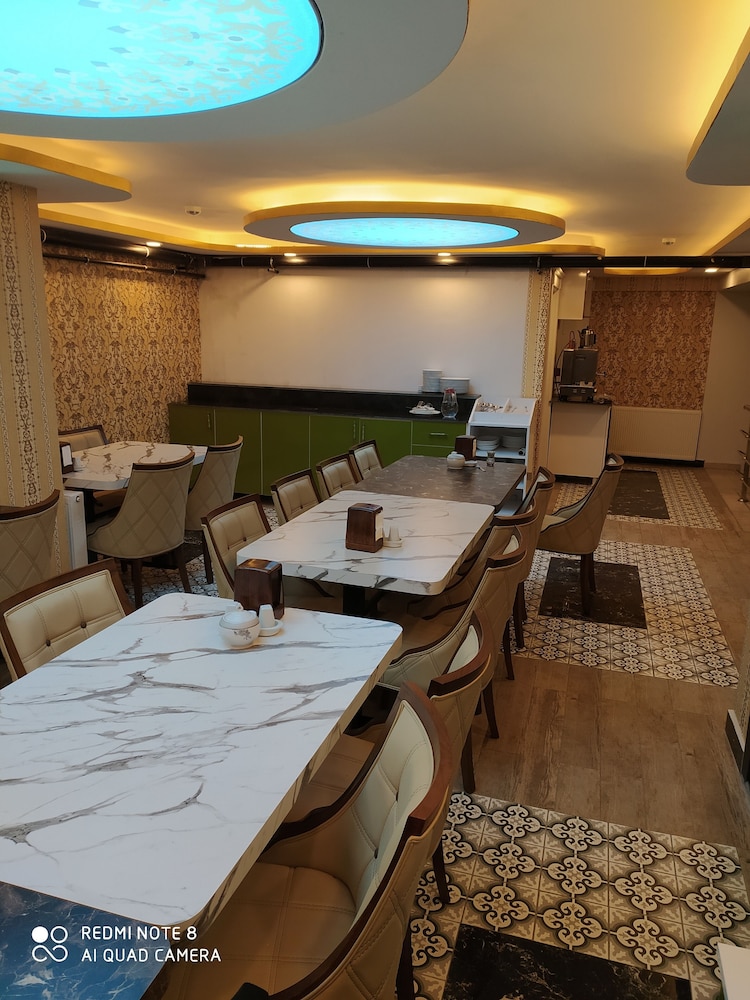 Akdeniz Van Otel 23/28