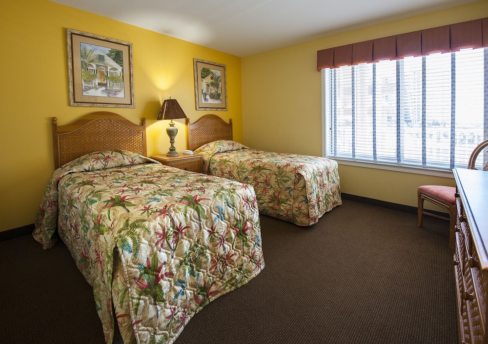 Soundside Holiday Beach Resort 26/64