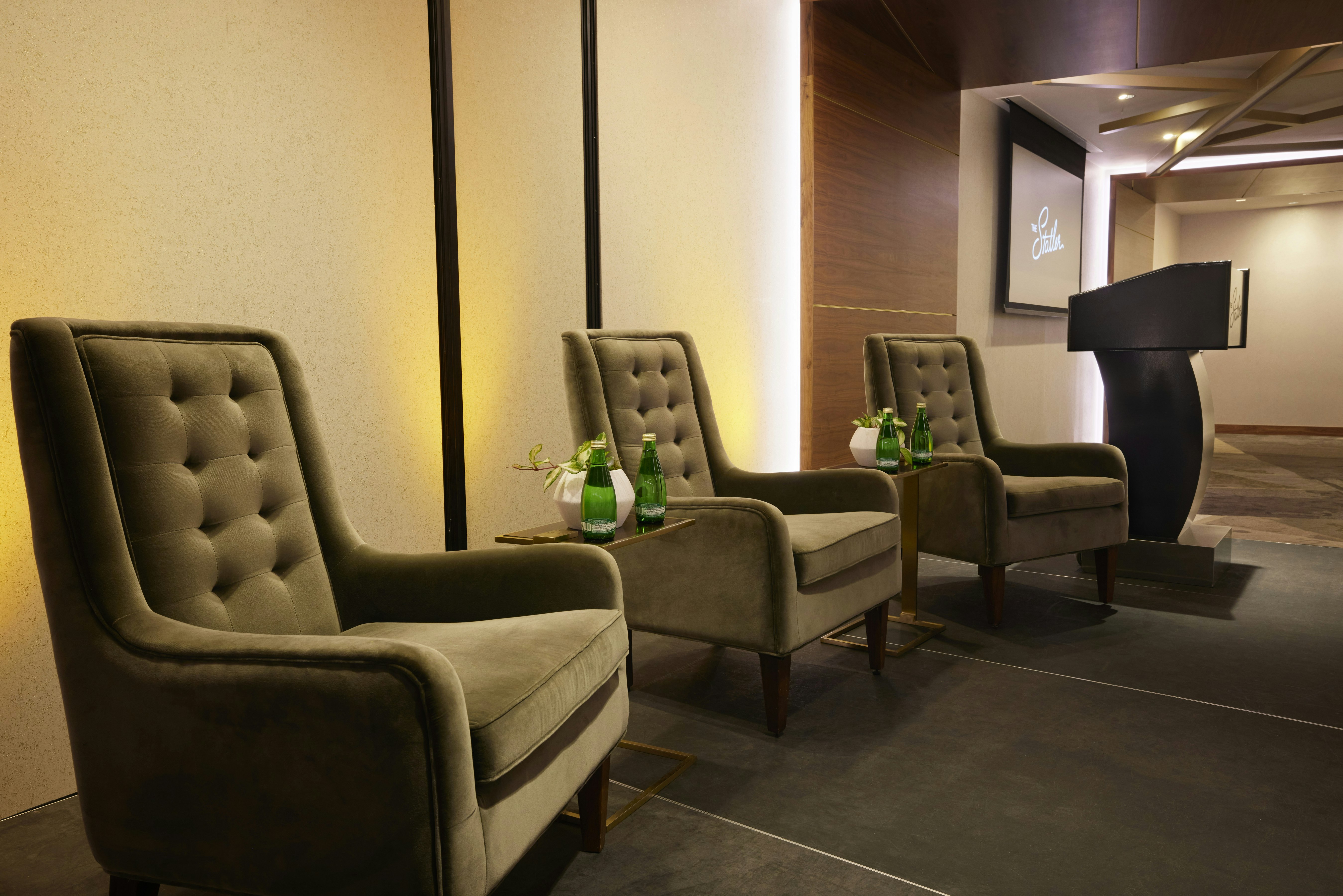 The Statler Dallas Curio Collection By Hilton 24/50