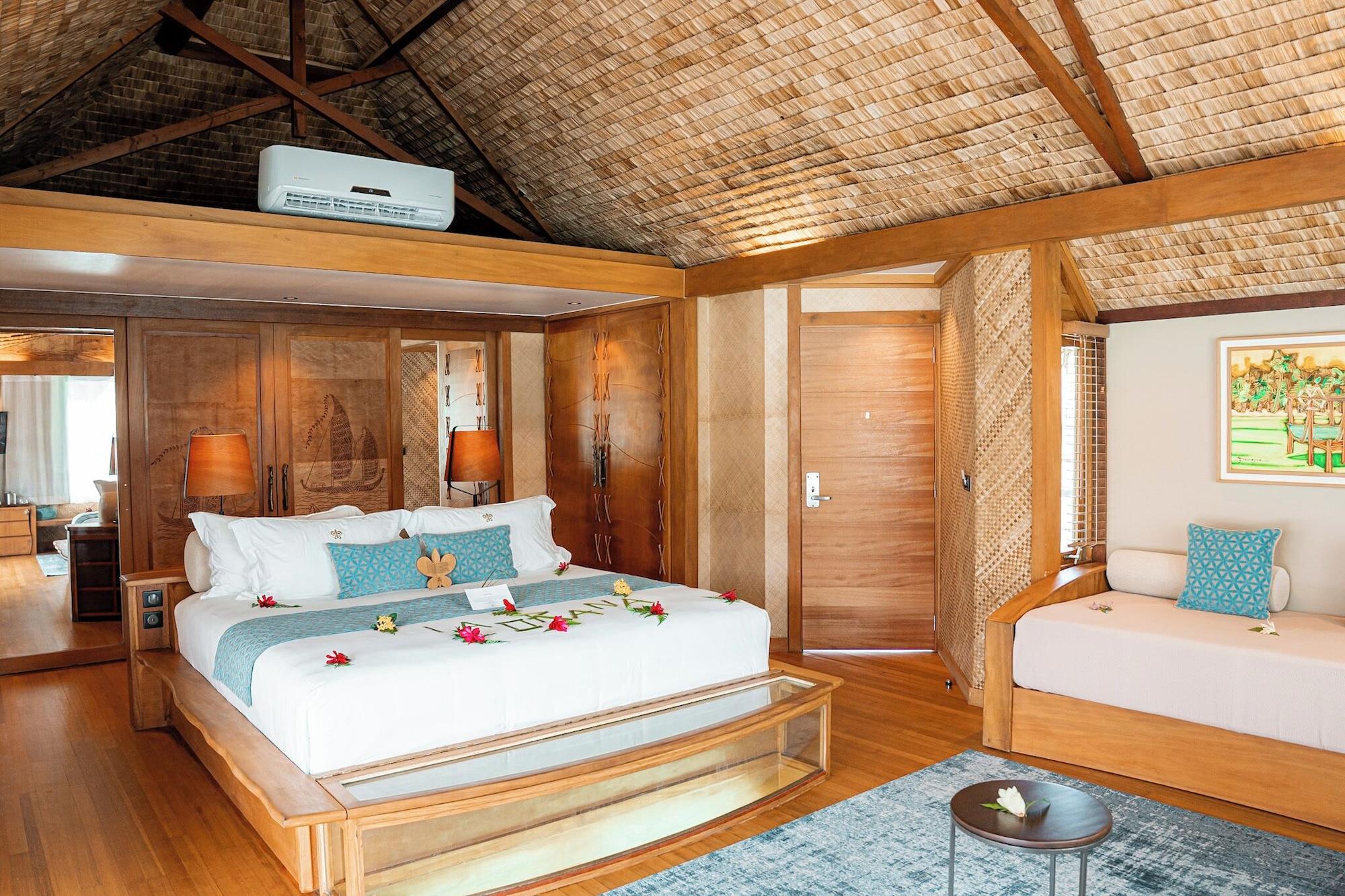 Overwater, Sunset, Suite