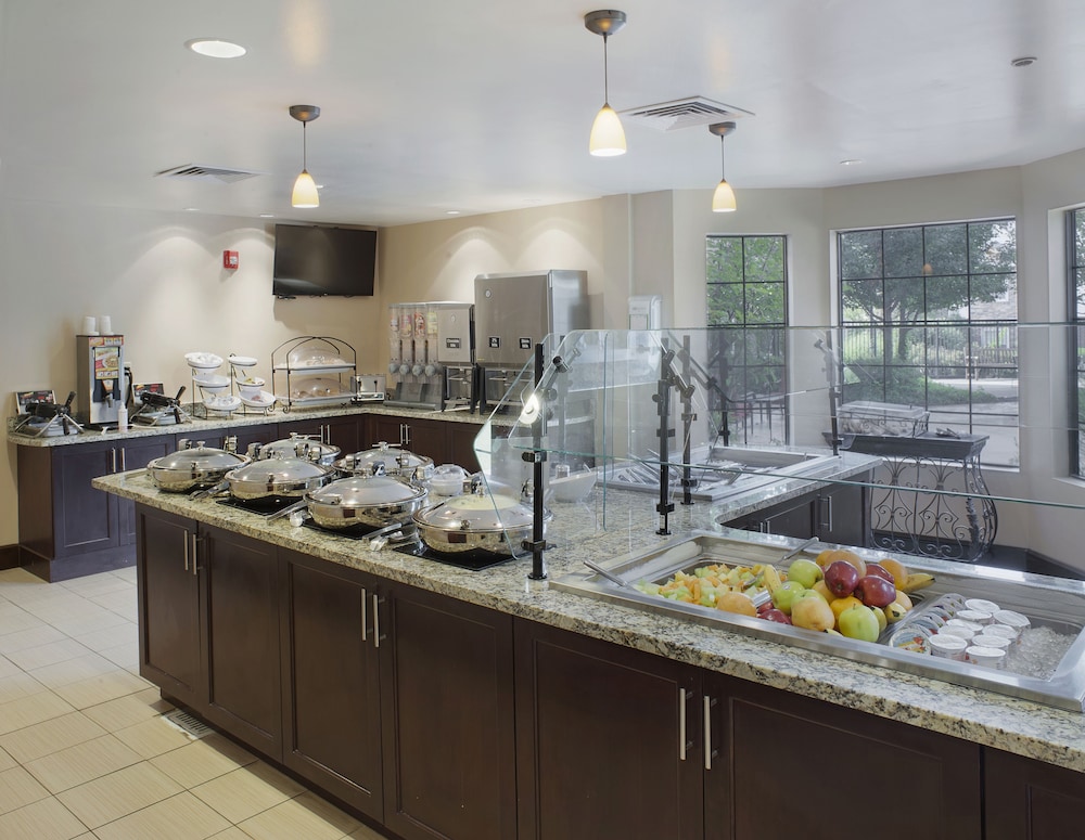 Staybridge Suites Fayetteville Univ of Arkansas 36/51