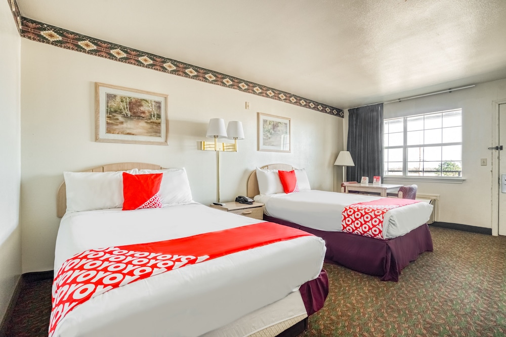 OYO Hotel Wichita Falls I-44 Sheppard Airforce 13/27