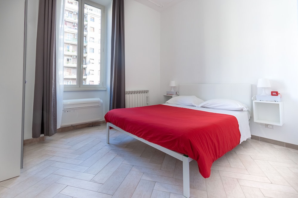 BASIC, QUEEN BED