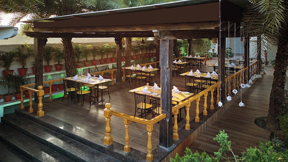 Royal Kingdom Resort 2/42