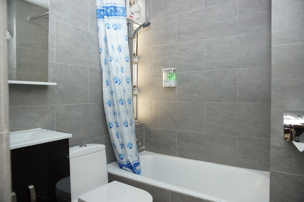 ALOHAS Hostel 36/37
